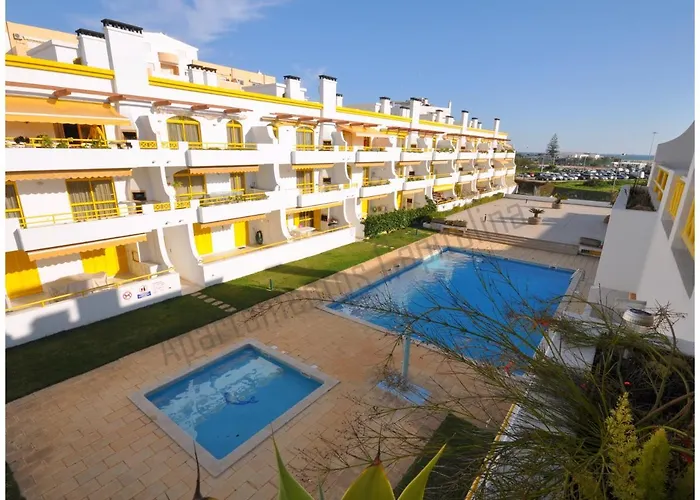 Capitolina קווארטיירה